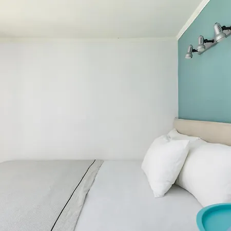 Stylish Loft In Center 2 Салоники